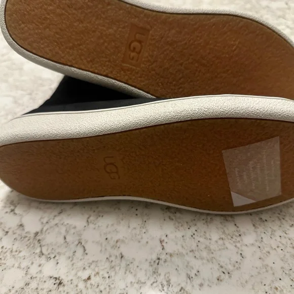 NWOT UGG Women's Black High-Top Sneakers with White Sole - Picture 6 of 9